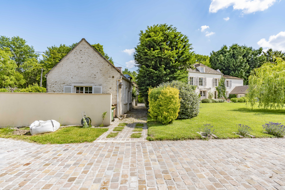 photo_71379111d0c2a07bb96e68990415e54e