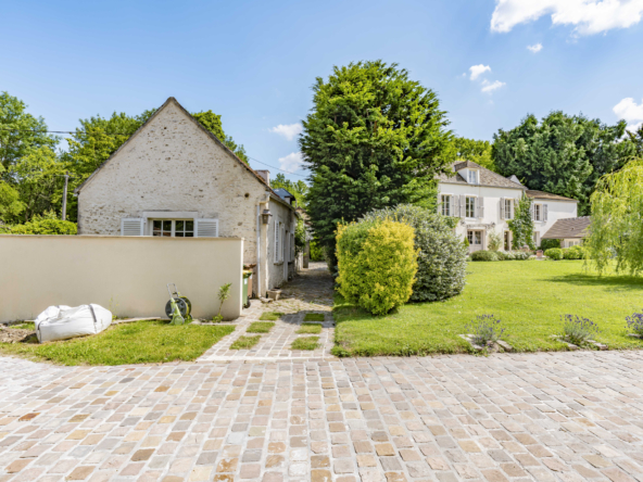 photo_71379111d0c2a07bb96e68990415e54e