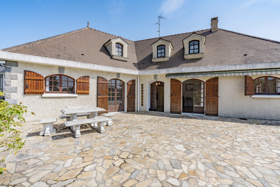 photo_dff69e458cb0c5be409cc8a85f981bf6