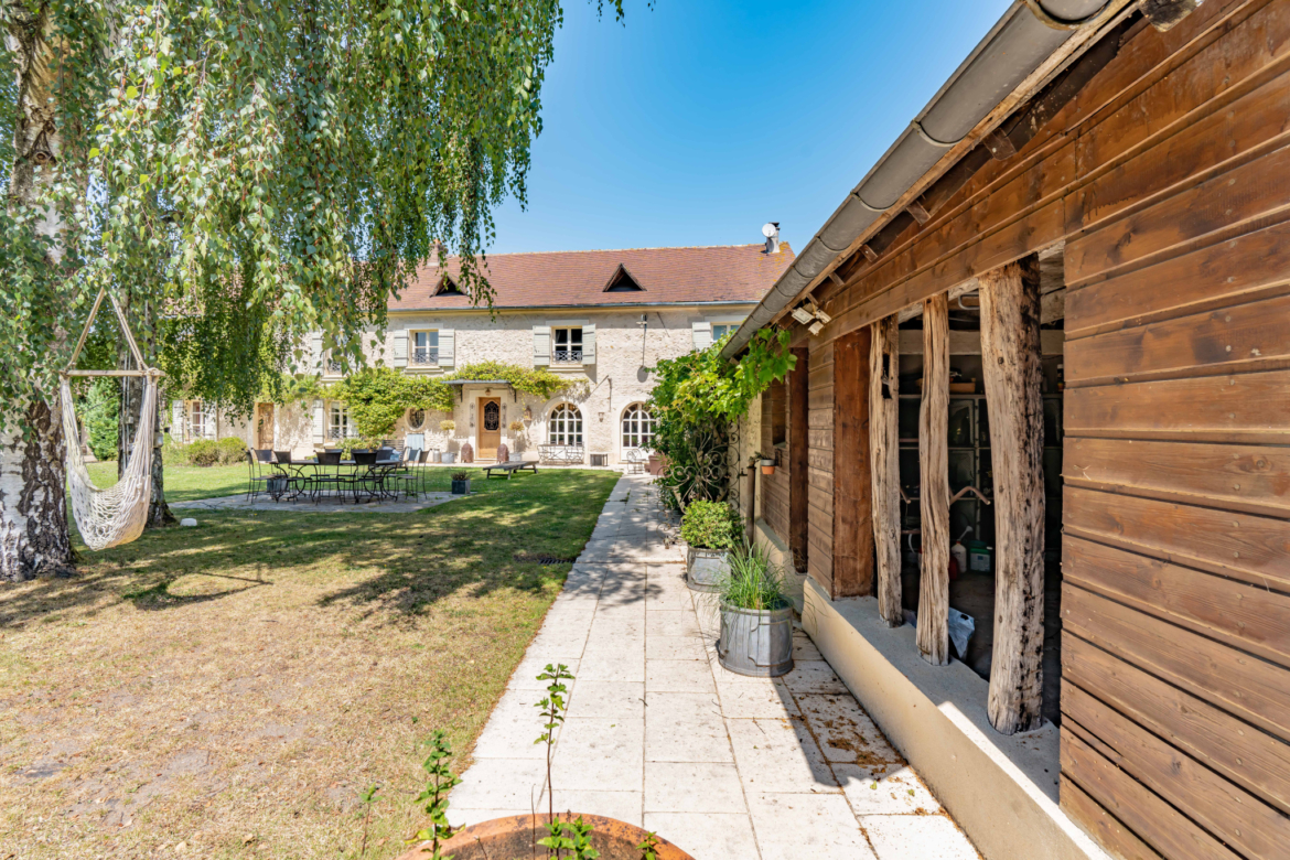 photo_974cb87c45de1340f33019d05324f7f2