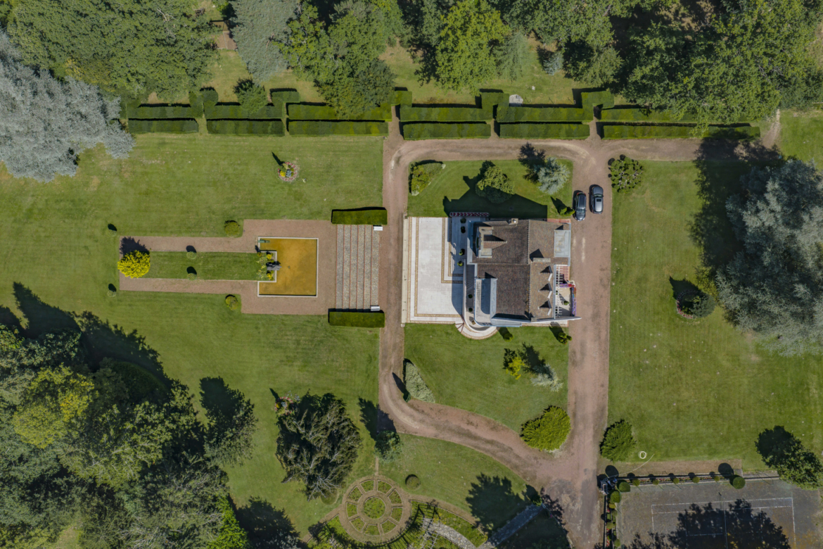 photo_b799f6dff065e7425f3aa70f8f1b4d95