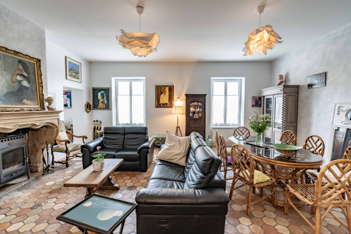 photo_169177e934f7687844a17bd4ee7bc7d1