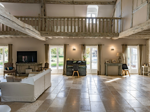 photo_428ed4b0f4966215813a41e36e03a2fc