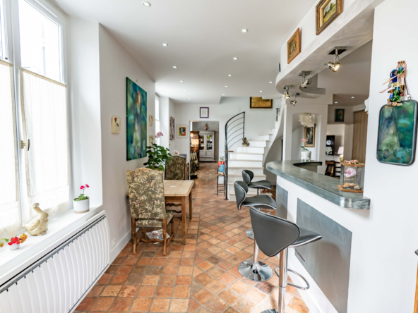 photo_7812cbbc06492440f181d6ff4980eea7