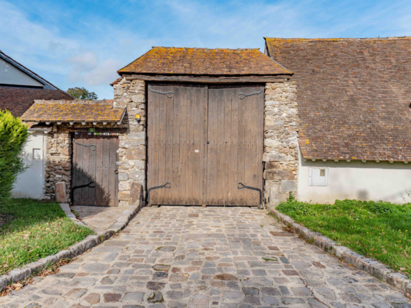 photo_e4031e6bf0b9a551182bc080373ddb41