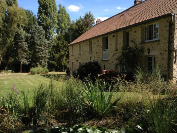 88195f33d4fdf5087d47fdac40fafa2e