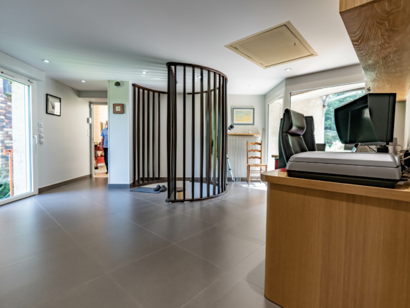 photo_0935b358bbf13273fc284ccb02d37aba photo_0935b358bbf13273fc284ccb02d37aba