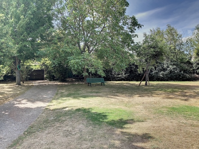 photo_415b8bad1a87d53fb9e9b7e29045f42e