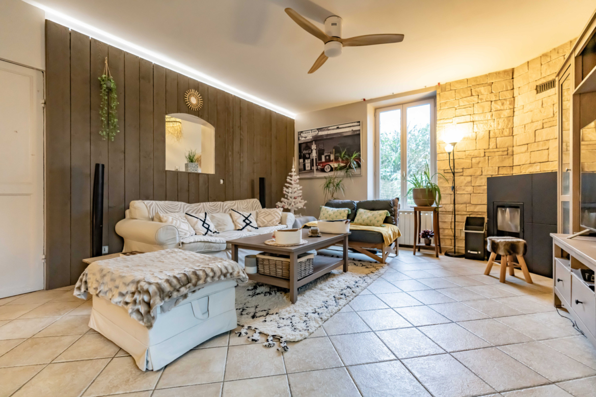 photo_4d6f40b98df7b465711708fb16c33ee7