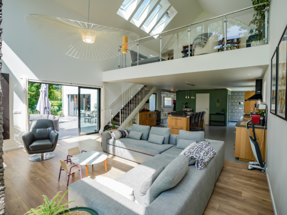 photo_61799a8fbffc9e2ade35abc598028c9b