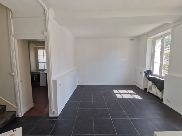 photo_653985d8e8fe1e6604f7bfb41f052f7c