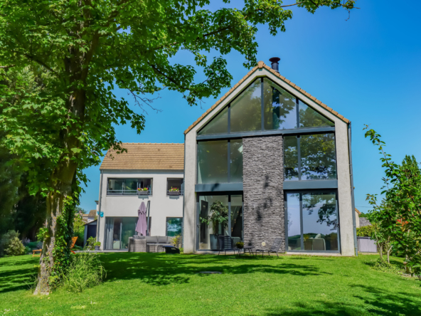 photo_66176e7b46a995fdada59ca0daa12796