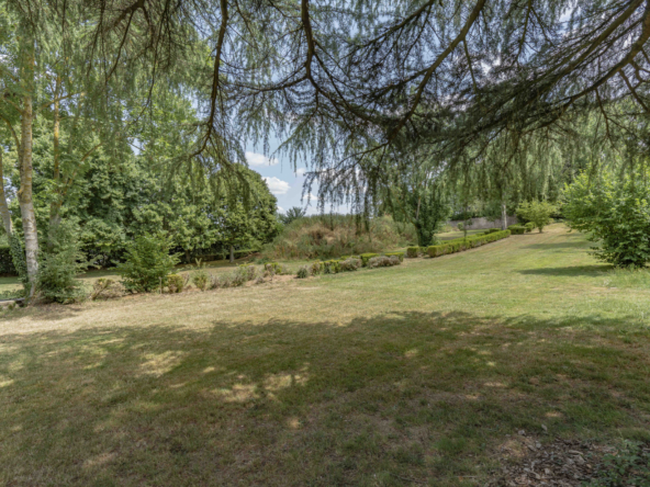 photo_764feecbe58746a3b7b8608efdfdf1eb