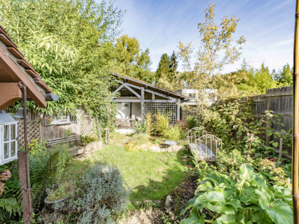 photo_7679993ba30064c779fecb23dd9d3aca