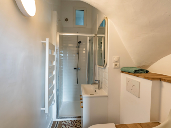 photo_77ecaec5156bac158c0712da9a70a928_Inc_0