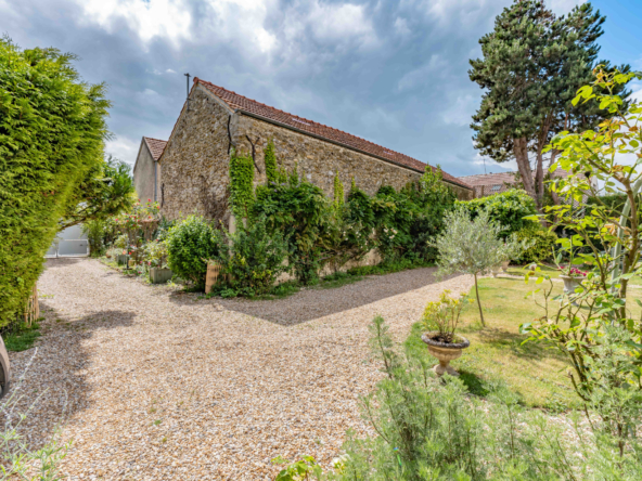 photo_92c5094031540143a1716d8b8d8c8b63