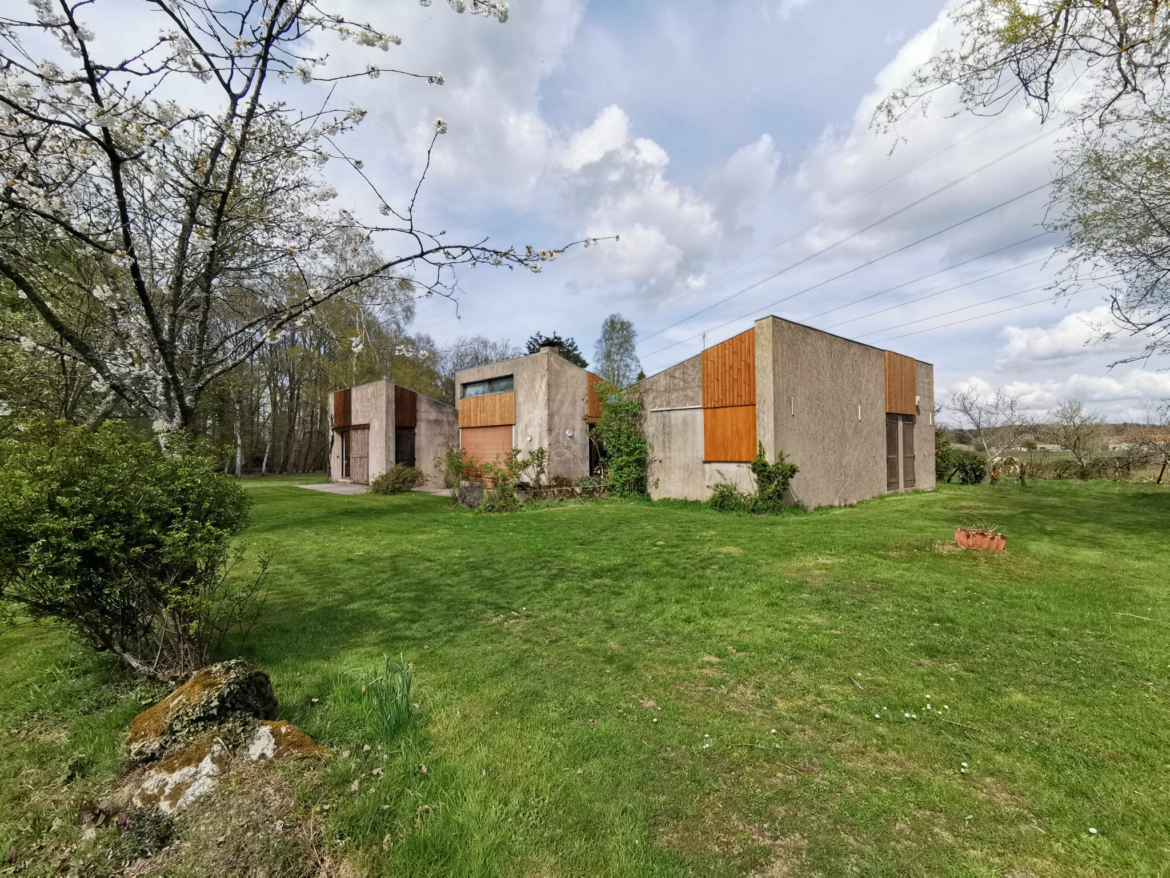 photo_987acde80e454a9395845880b6e41640