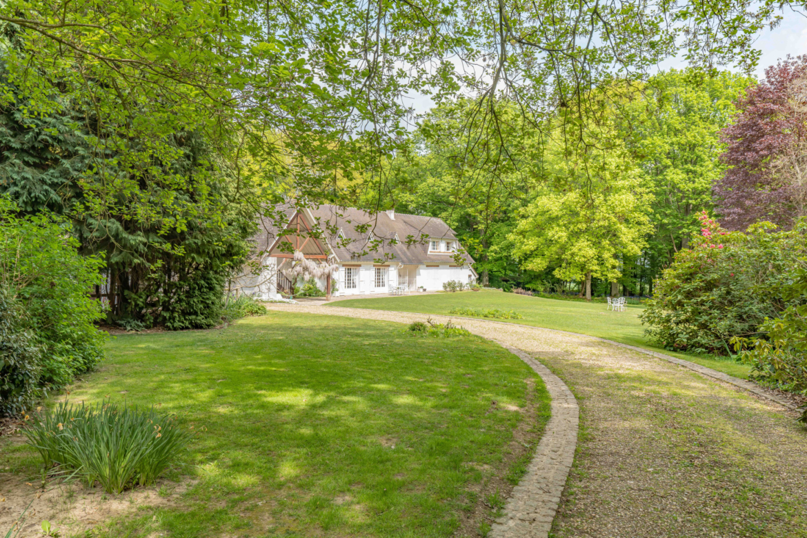 photo_a79550728a4f066352c349c09e36dbba