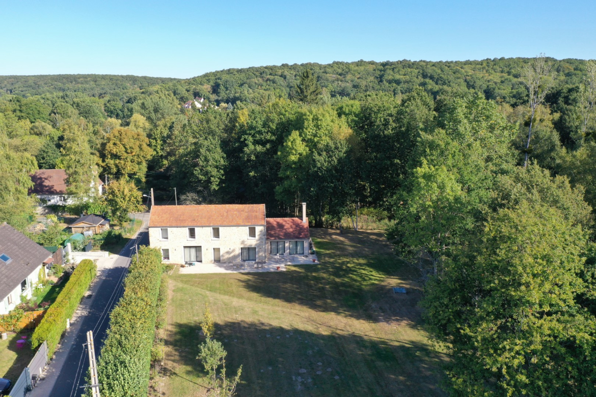 photo_a88c01d12f8041a203840bd0f640e068