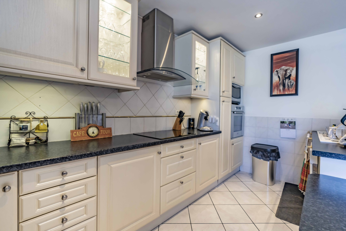 photo_c4affc68e45747b9385bcf8c617a0190