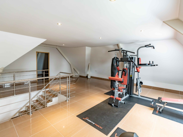 photo_cf88ae71fd017b72cd1d00f26c51392a