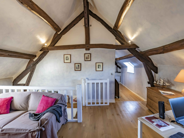 photo_cfdb1d16e7af0317bff245ce0a98c30d