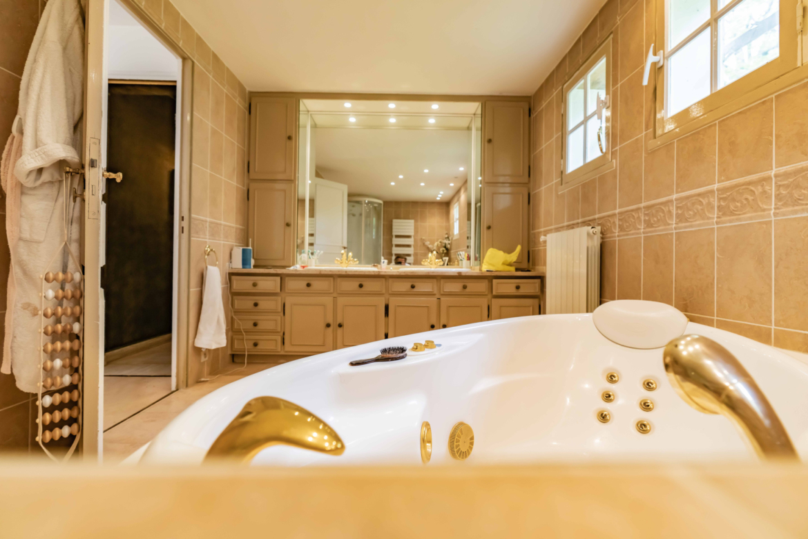 photo_e717c4656f6816b6942206a54785825f