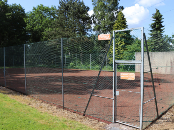 photo_f06386f3deecc47e993f0760296ffd47