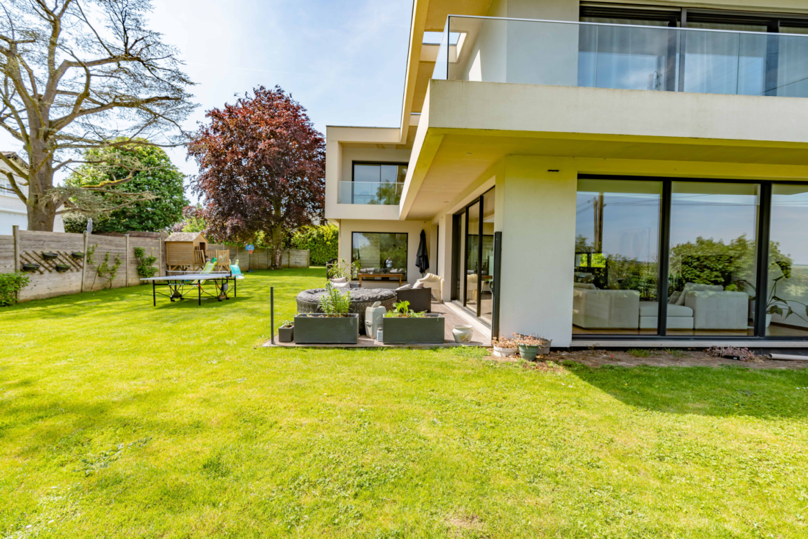 photo_f98c0cdd4580b8893b0bf1d5a67e4093