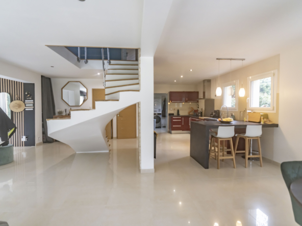 photo_164268687a7a9647521fd9ff18c990e9