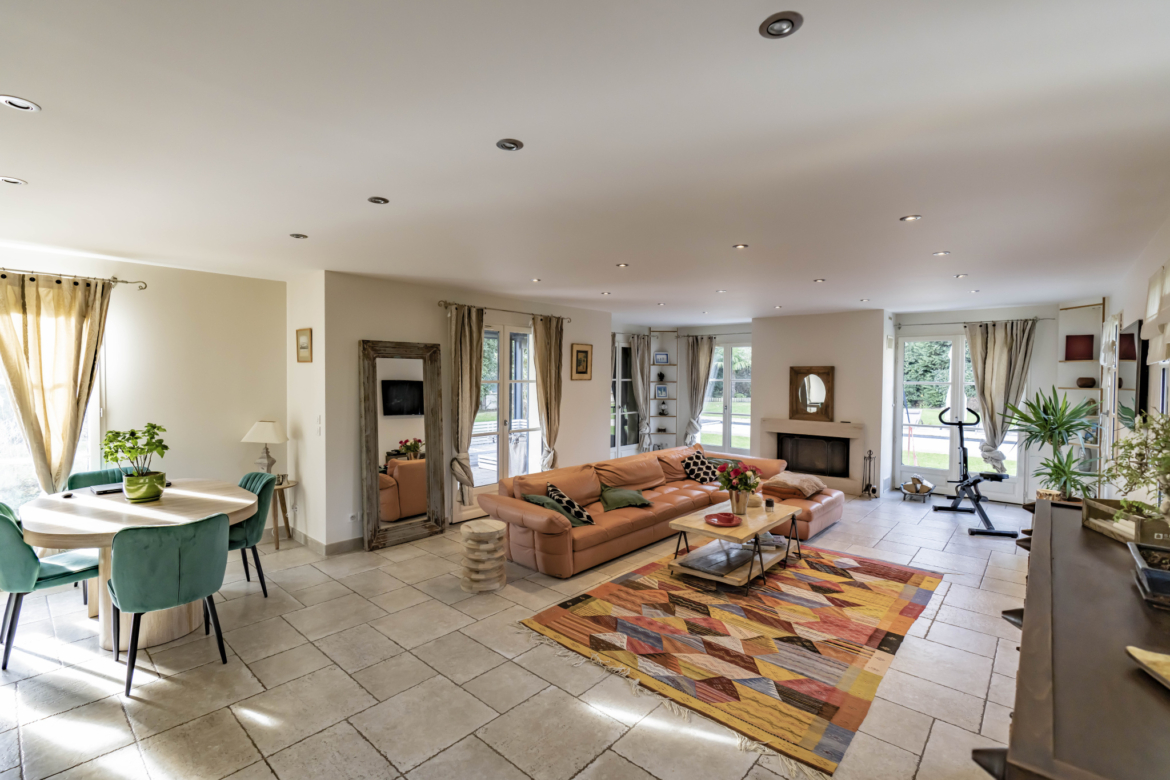 photo_d9bc6953c95c95d667b81211f3e2df40