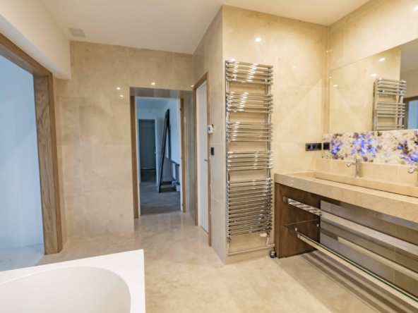 photo_1b2ccd5189243a3daef15a2f3d051b7b