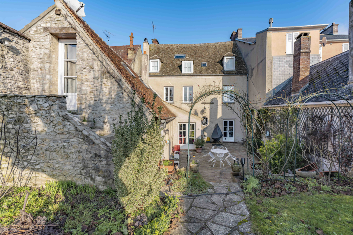 photo_772a11cd6883f8dc7558f62ce7b55a69