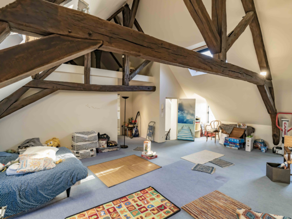 photo_b521f9afc85f41bb43f68c21697ded39