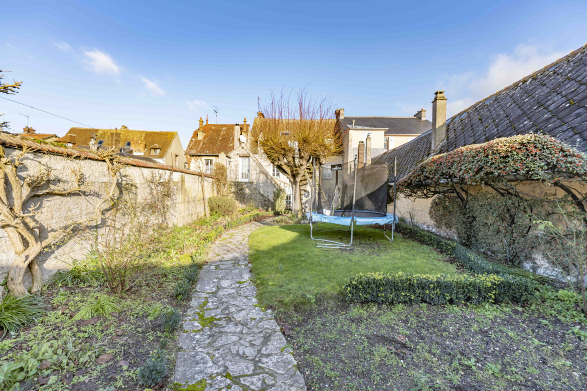 photo_c735fe8b31b7f8eb7aee68fd168ca017